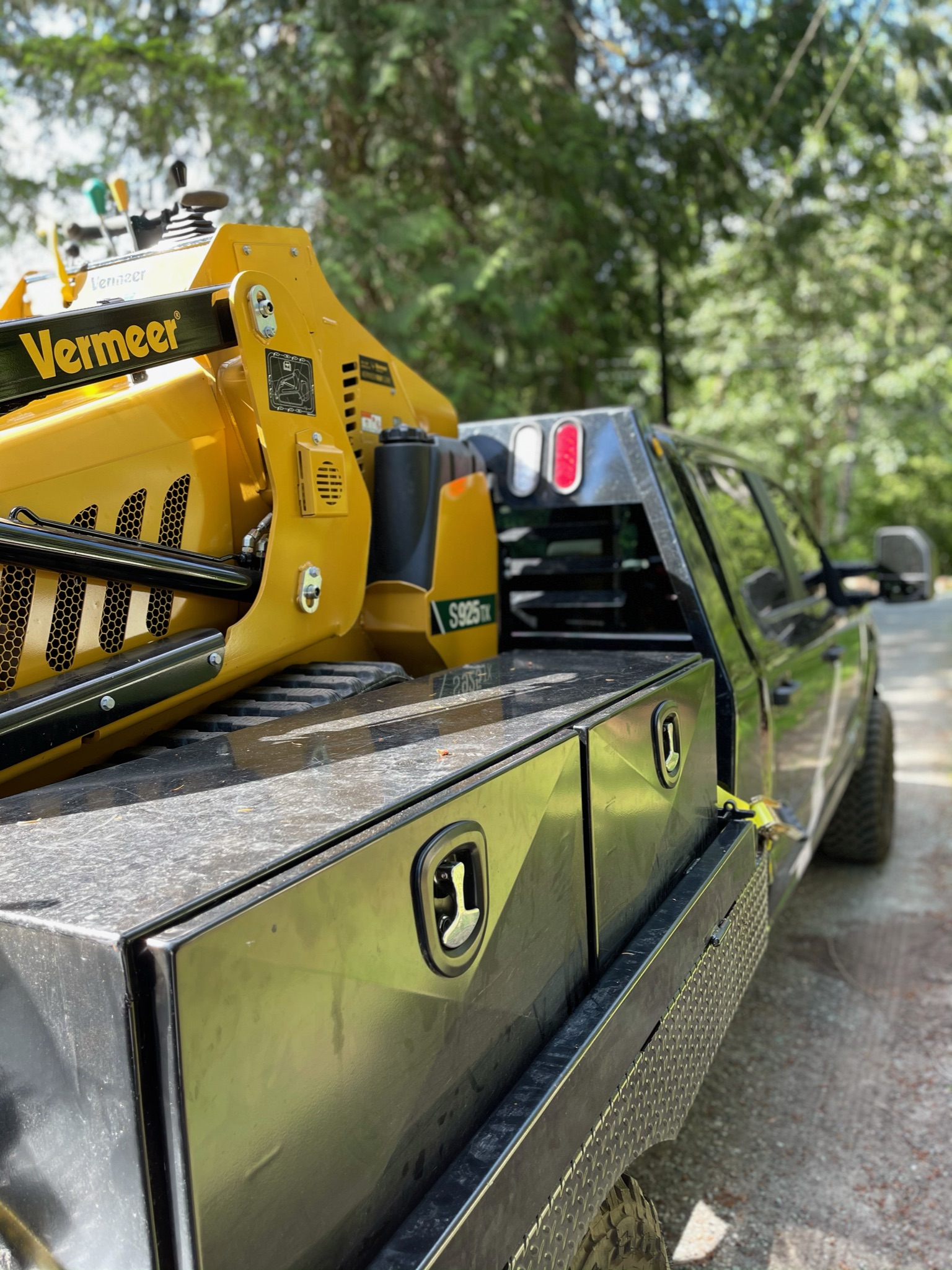 K&J Tree Works tree service in Carnation, WA